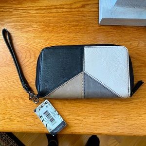 New The Sak Wristlet Leather Wallet